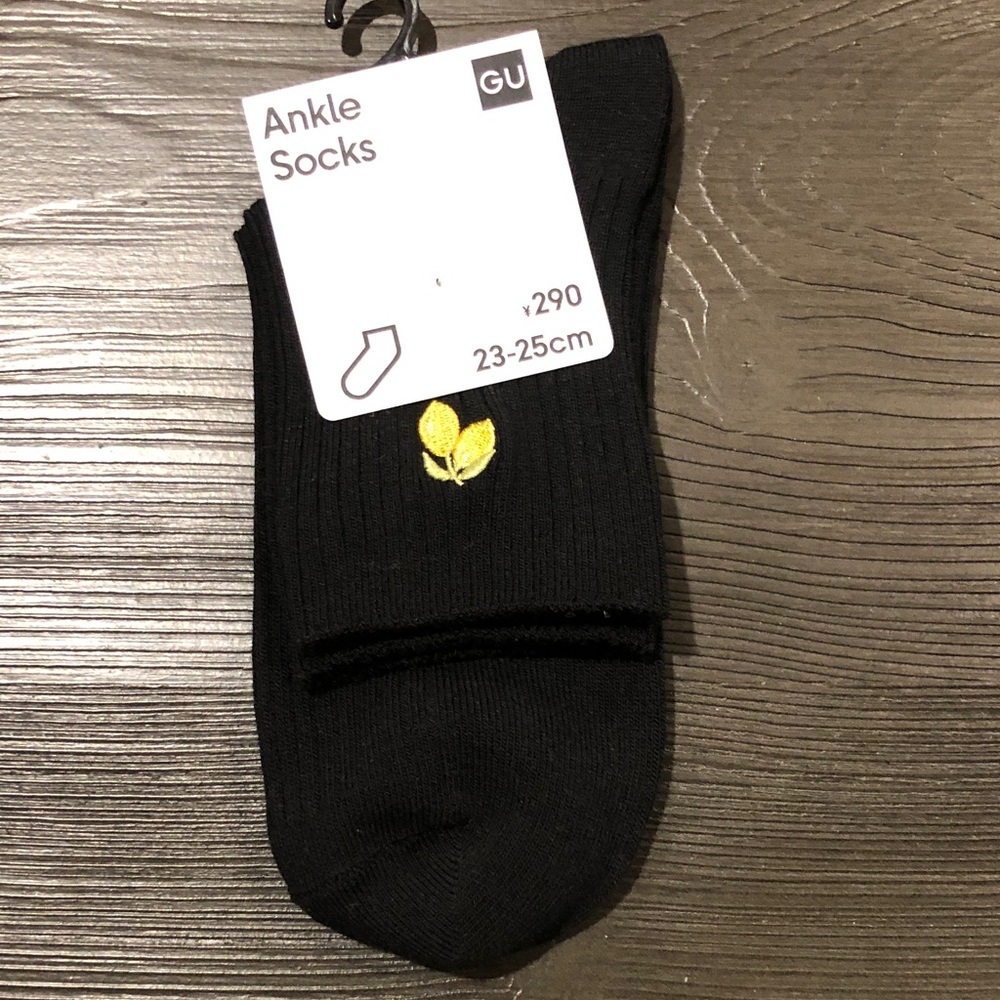 Black Ankle Socks with Yellow Lemon Embroidery